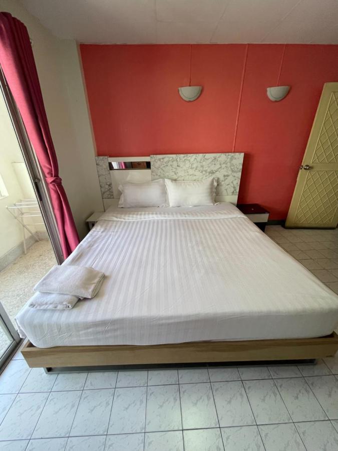 D.D. Inn Beach Guesthouse Pattaya Exteriér fotografie